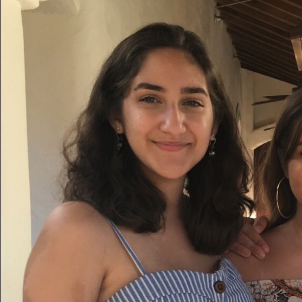 Meet your Posher, Christina